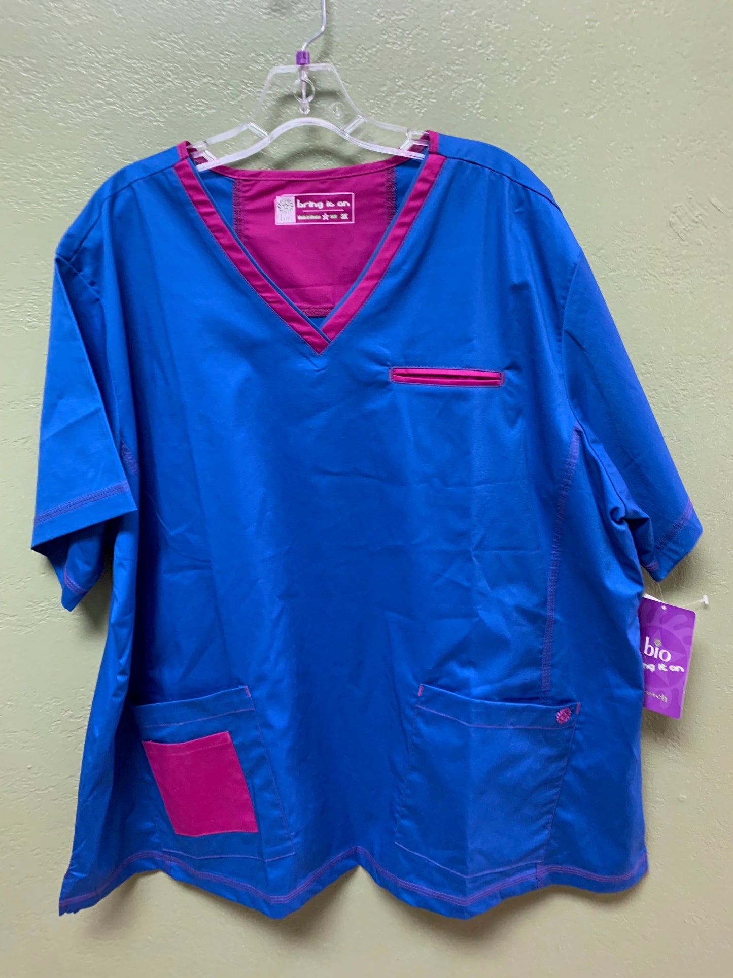CLEARANCE misc colors two pockets solid scrub tops!
